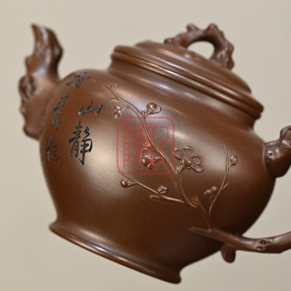 Chế độ xem thay thế của Ấm Tử Sa Mai Báo Xuân 480ml - Đất Tử Nê - Nghệ Nhân Tưởng Tùng Kiệt
